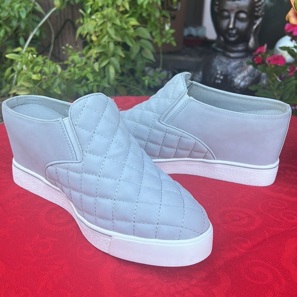 NEW‼️ Quilted Slip-On Wedge Style Sneaker Bootie Mules Clog Slides - Picture 15 of 17